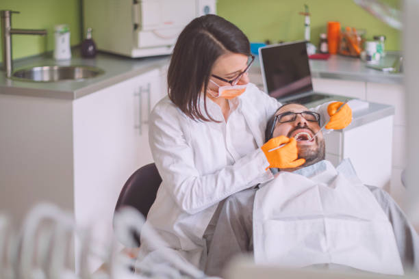 Best Emergency Dental Extractions in Creve Coeur, IL